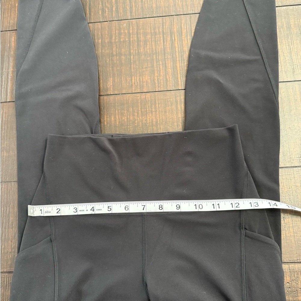 lululemon align with pockets